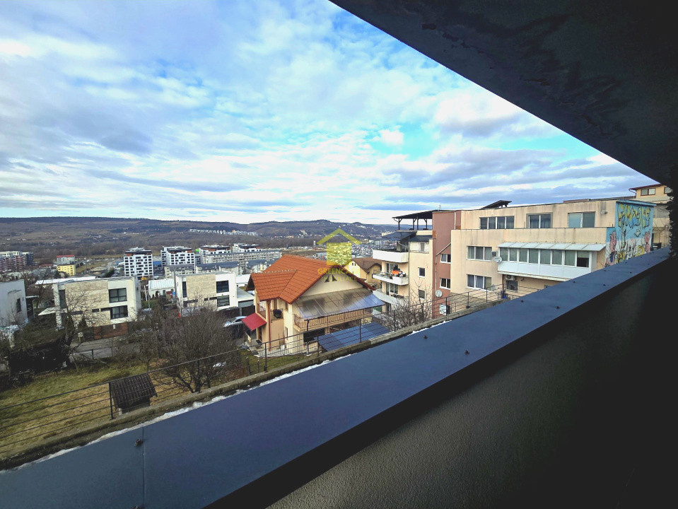 Apartament 2 camere, balcon 15mp, zona Vivo