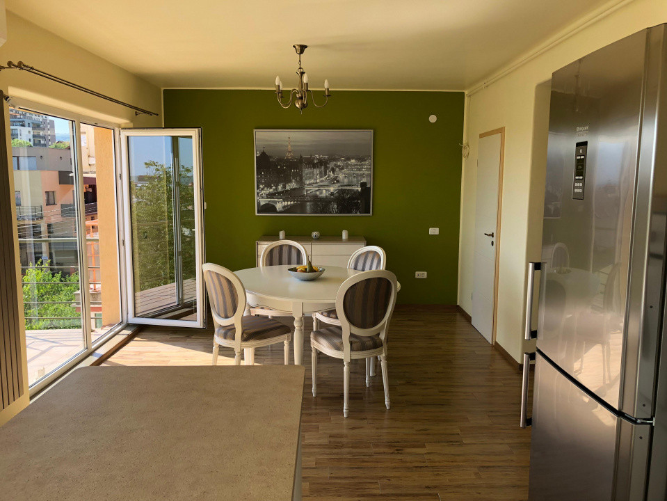 Penthouse 3 niveluri, 210mp, 3 parcari, 1 garaj, Zorilor