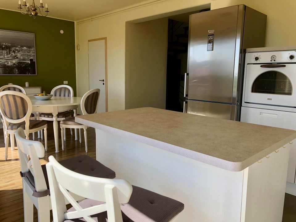 Penthouse 3 niveluri, 210mp, 3 parcari, 1 garaj, Zorilor