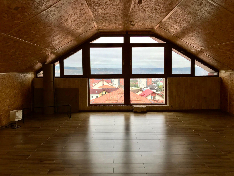 Penthouse 3 niveluri, 210mp, 3 parcari, 1 garaj, Zorilor