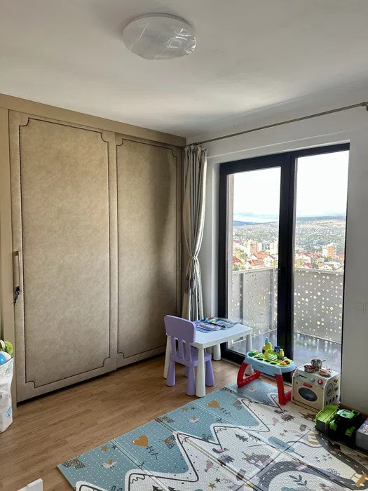 Apartament 3 camere, 90mp, 4 balcoane, zona Europa