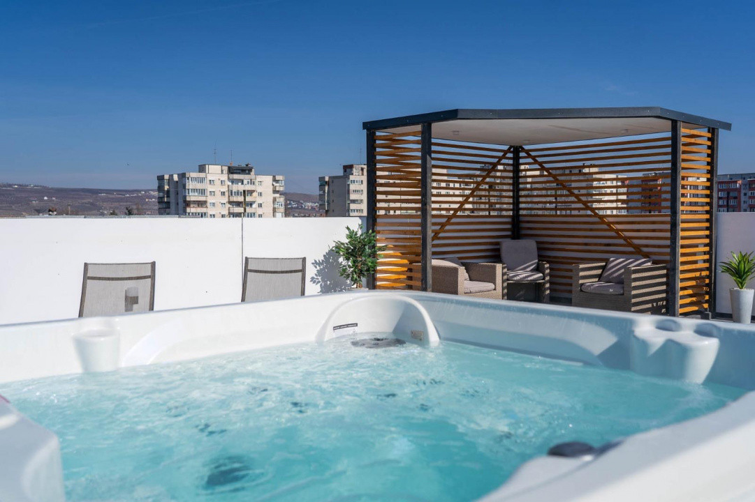 Spațiu tehnic cu utilizare rezidențială, Terase panoramice,jacuzzi, Intre Lacuri