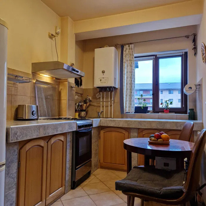 Apartament de vanzare 2 camere,Zona Stejarului