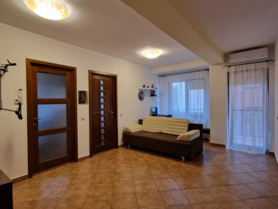Apartament de vanzare 2 camere,Zona Stejarului
