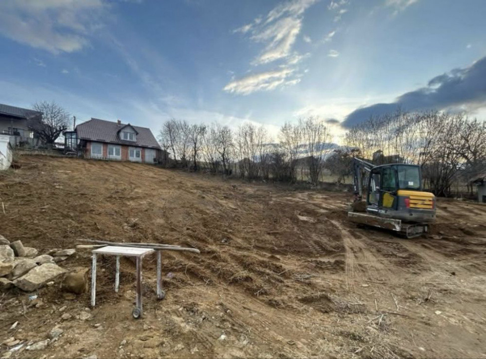 Teren intravilan cu panoramă asupra orașului – Feleacu