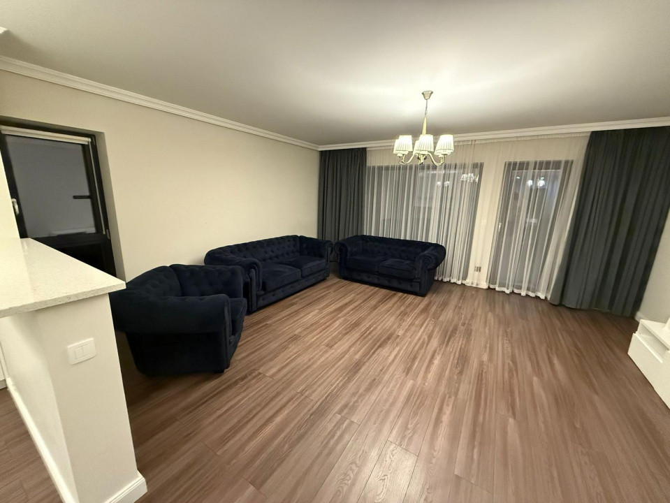 Casă duplex modernă cu acces separat, terase panoramice și curte privată – Zona 