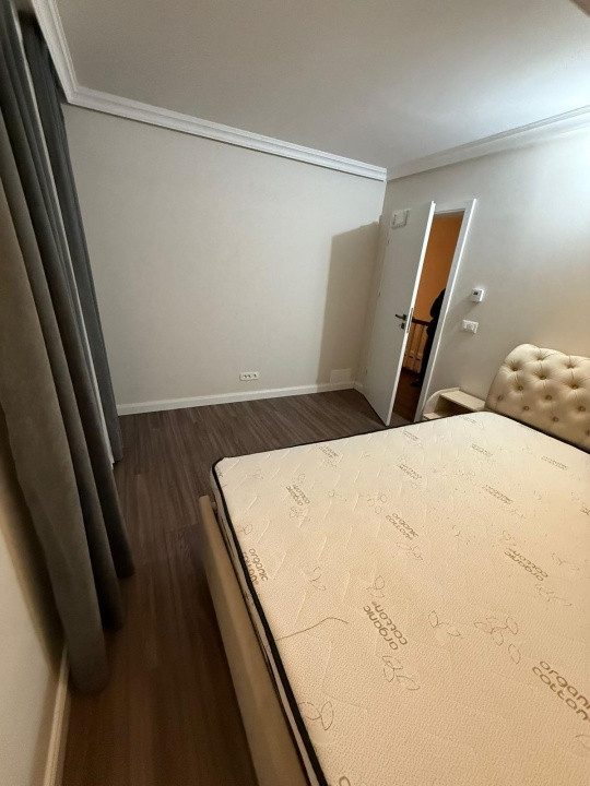 Casă duplex modernă cu acces separat, terase panoramice și curte privată – Zona 