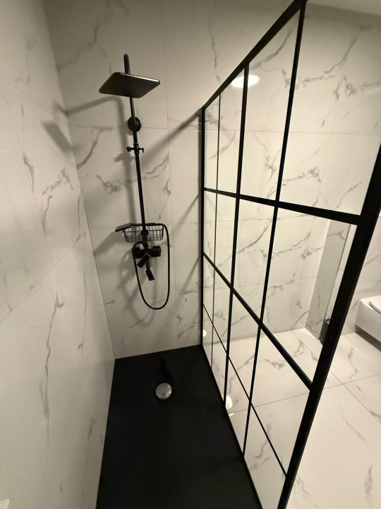 Casă duplex modernă cu acces separat, terase panoramice și curte privată – Zona 