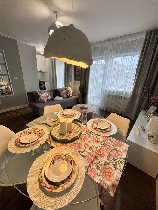 Apartament 2 camere, etaj 1, zona Stejarului