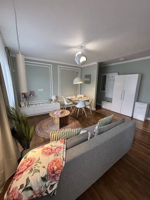 Apartament 2 camere, etaj 1, zona Stejarului