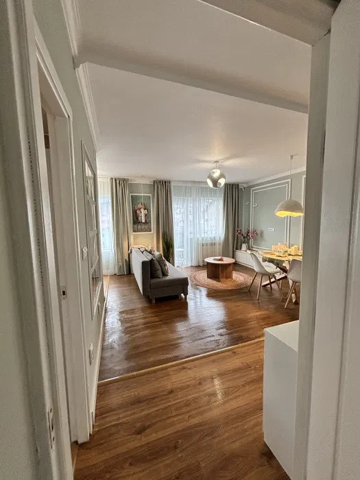 Apartament 2 camere, etaj 1, zona Stejarului