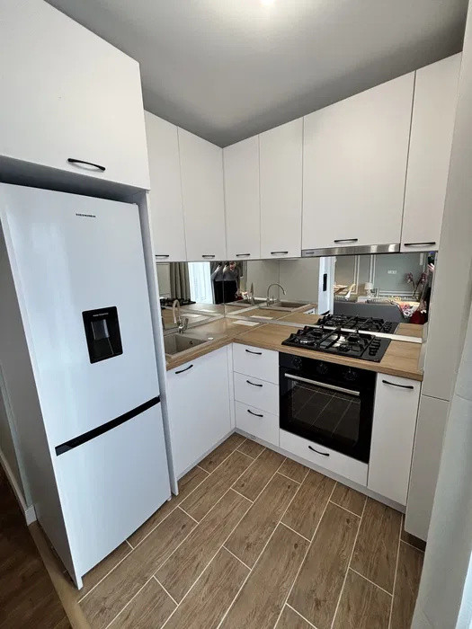 Apartament 2 camere, etaj 1, zona Stejarului