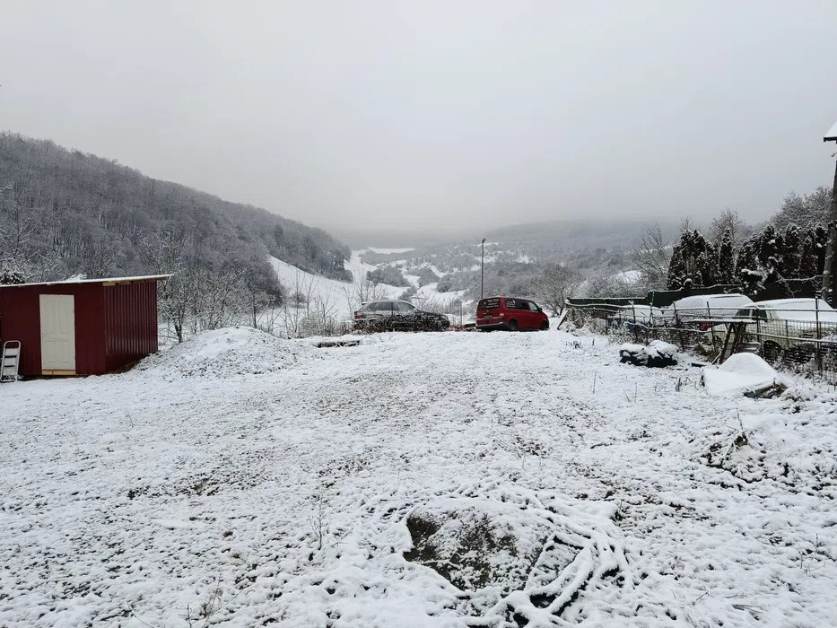 Teren Intravilan de 800mp , zona Floresti 