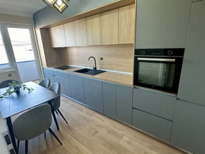 Apartament 2 camere decomandat, 60mp, zona Eroilor, Floresti