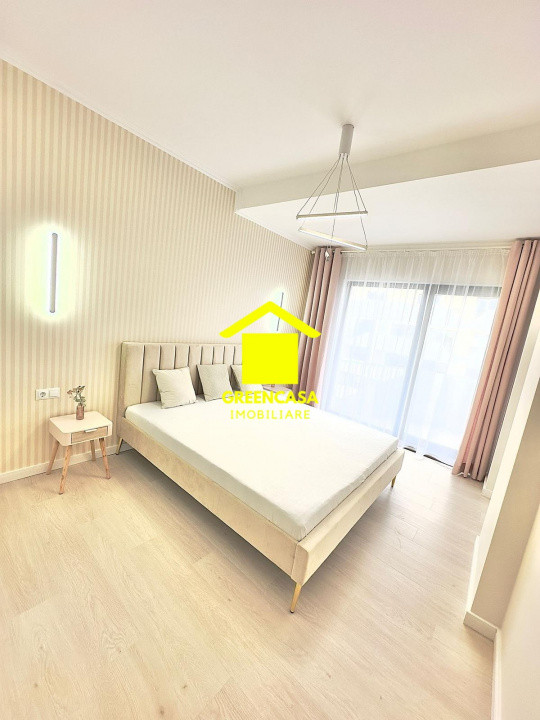 Apartament 3 camere, lux, terasa 11mp, Eroilor, Floresti