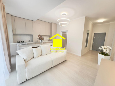 Apartament 3 camere, lux, terasa 11mp, Eroilor, Floresti