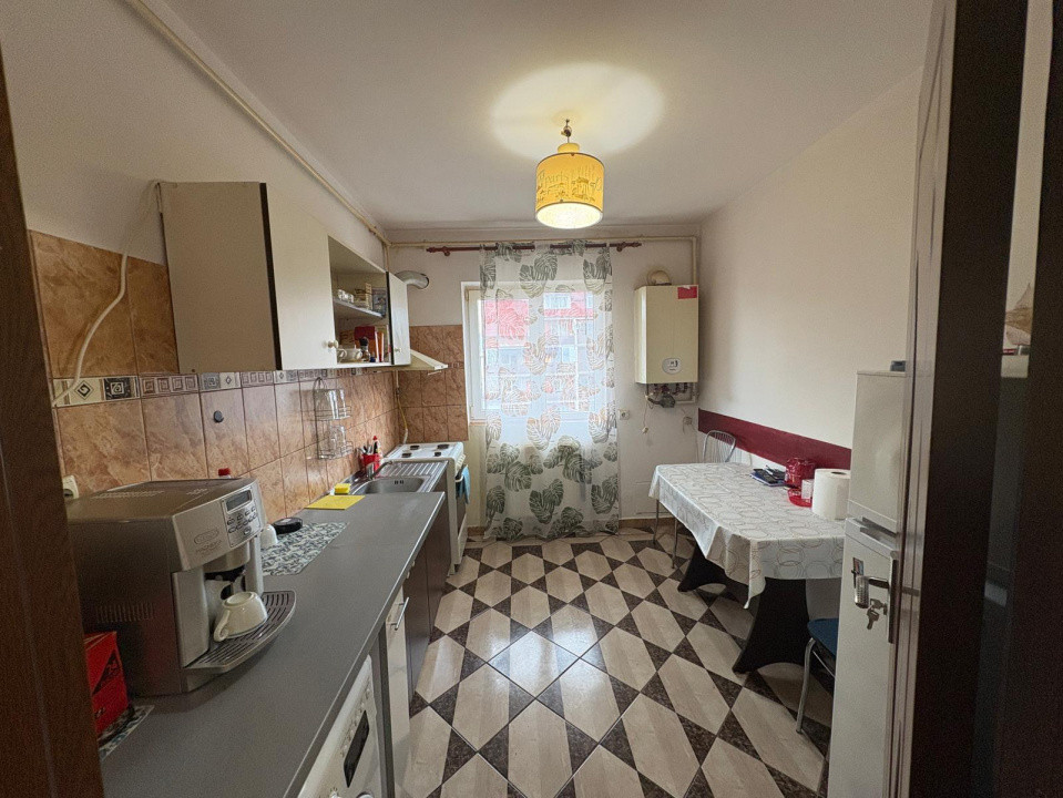 Apartament 1 camera de 40mp zona : Eroilor 