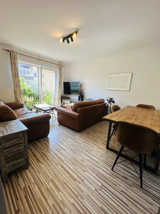 Apartament de vanzare 2 camere,60 mp,Zona Floresti 