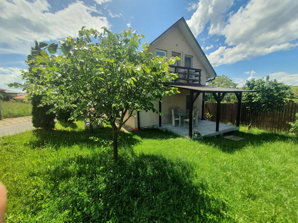 Casă individuală de vânzare, Salicea, zona Centru Vârstnici Posaida
