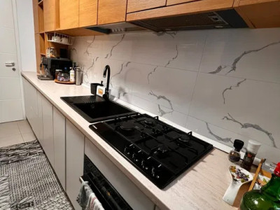 Apartament 2 camere de 56mp plus 2 balcone zona : Floresti 