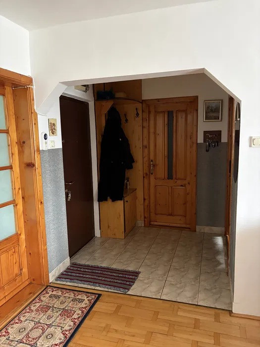 Apartament spațios cu 4 camere, 82 mp utili, etaj 8/9, Aleea Padin