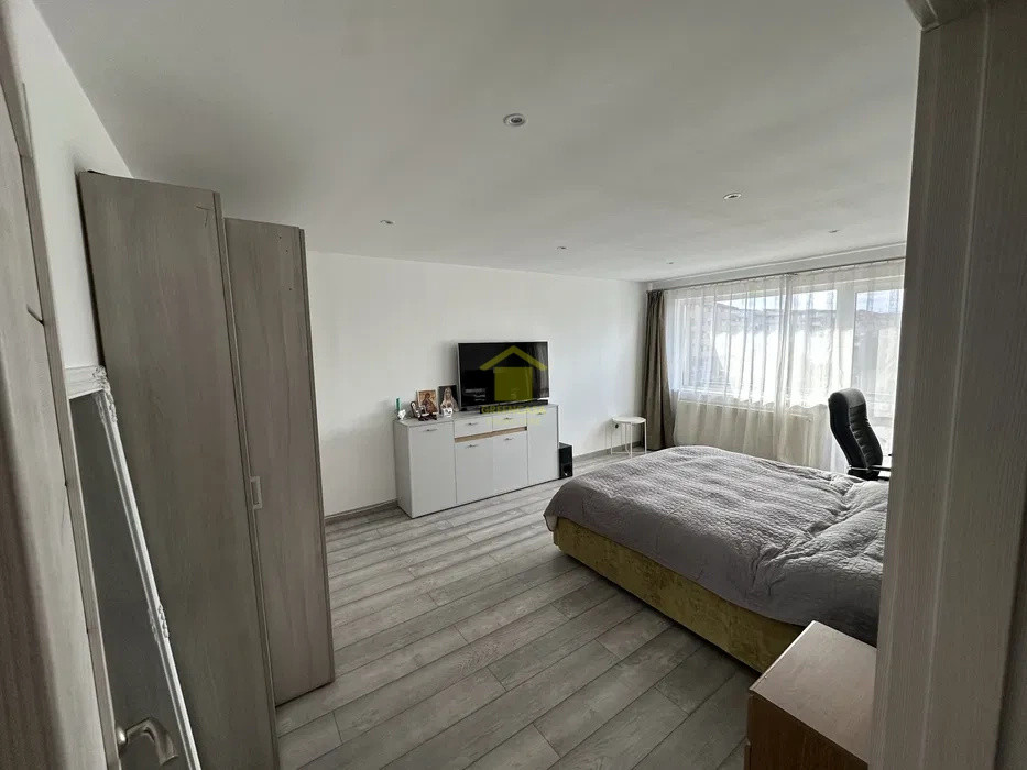 Apartament 3 camere, 73mp, balcon, parcare subterana, etaj intermediar, Florilor