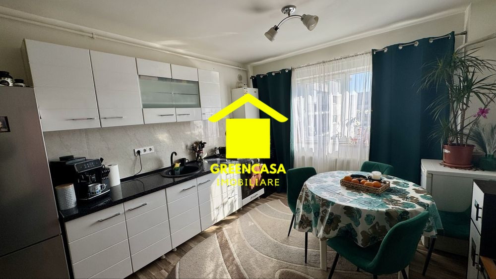 Apartament 3 camere, 52mp, balcon, zona Petrom, Baciu