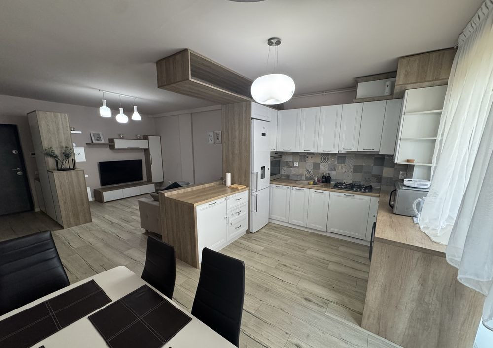 Apartament 2 camere, 57mp, balcon 9mp, parcare, zona Vivo / BMW 