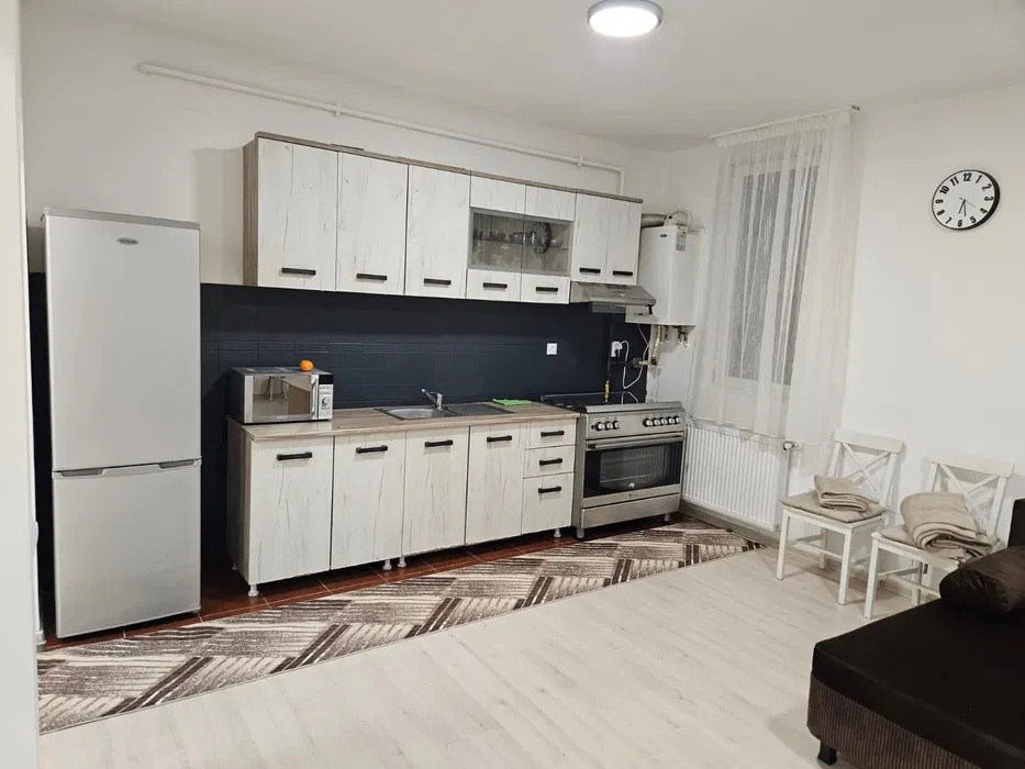 Apartament de vanzare 2 camere,Zona Eroilor 