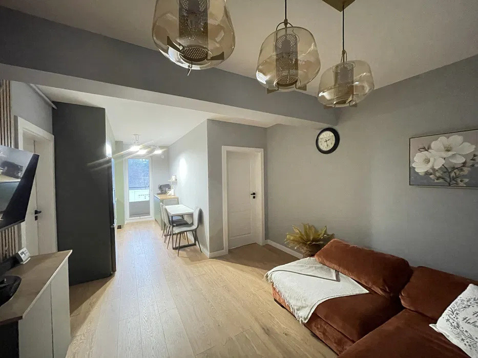 Apartament 3 camere de 59mp , zona : Manastur Frunzisului 