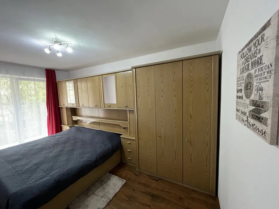 Apartament de vanzare 2 camere,52 mp utili,Zona Floresti 