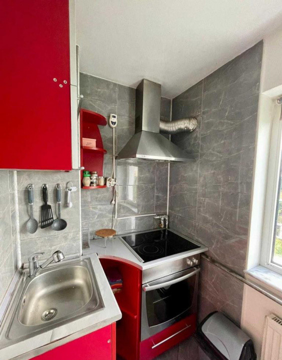 Apartament 4 camere, 82mp, zona Mehedinti, Manastur