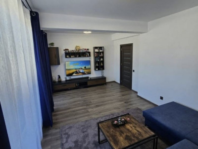 Apartament 2 camere  decomandate cu terasa de 26 mp, zona Terra..