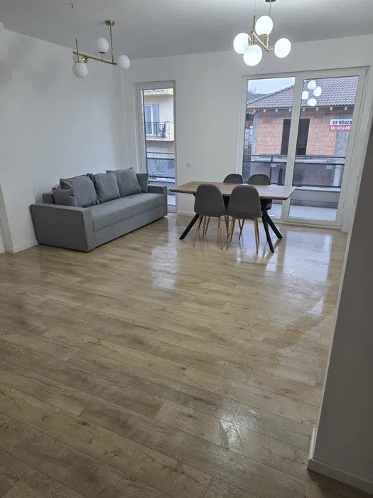 Apartament de vanzare 2 camere,58 mp,Zona Floresti 