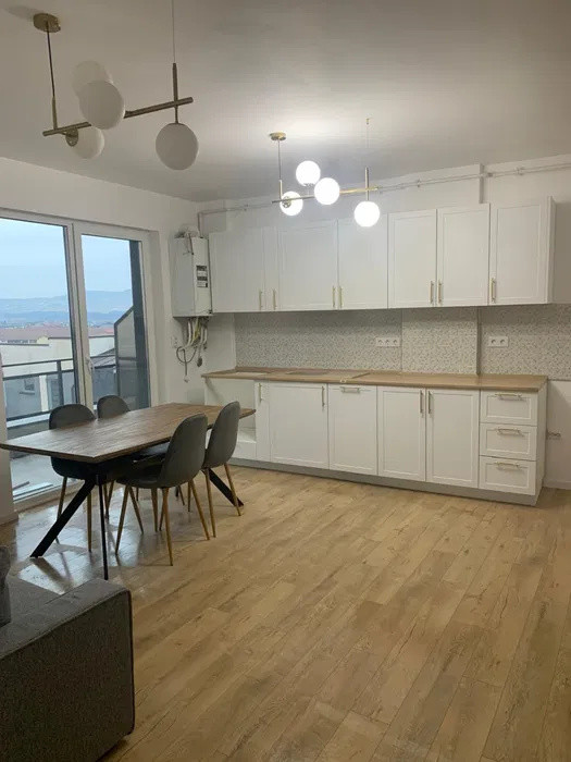 Apartament de vanzare 2 camere,58 mp,Zona Floresti 