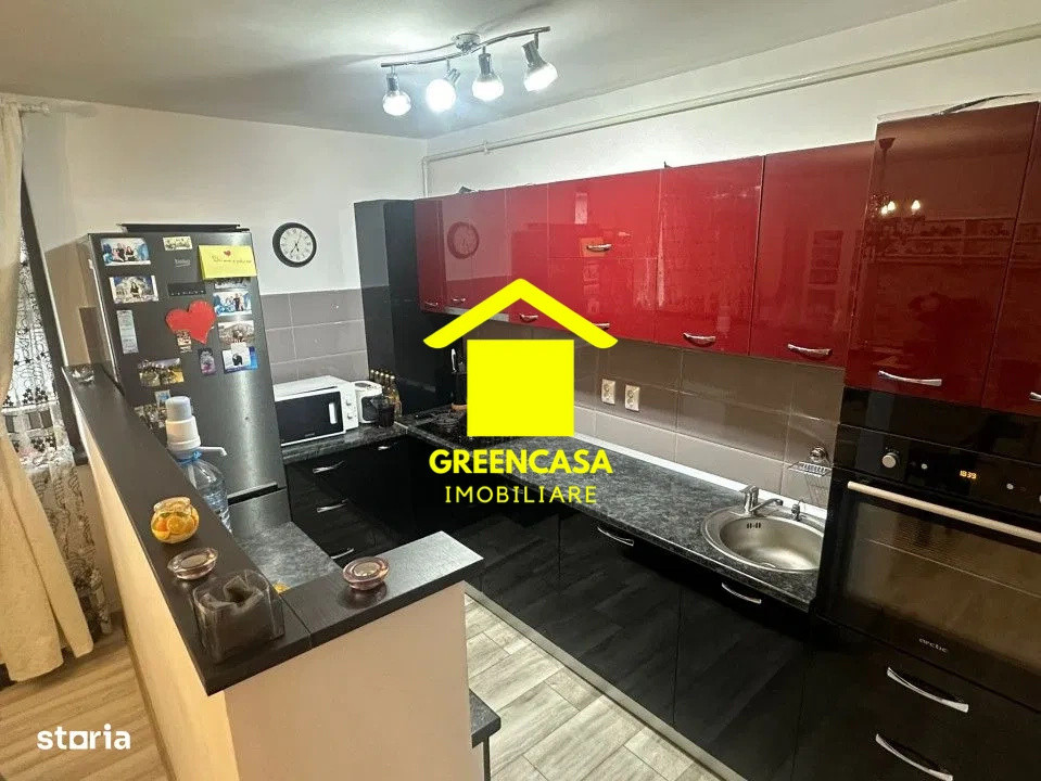 Apartament 126mp, 4 camere, 2 bai, balcon, parcare, Subcetate, Floresti