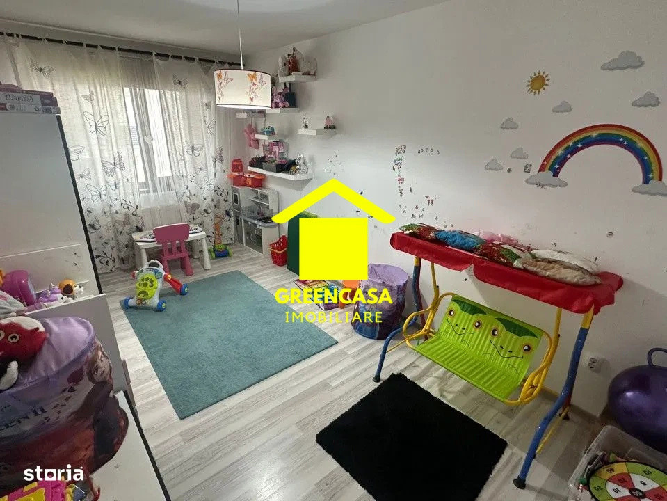 Apartament 126mp, 4 camere, 2 bai, balcon, parcare, Subcetate, Floresti