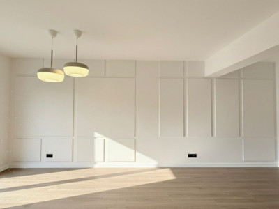Apartament finisat, 50mp, balcon, etaj 1, zona Vivo
