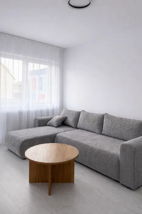 Apartament de inchiriat de 56mp plus balcon 5 mp , zona : Urusagului