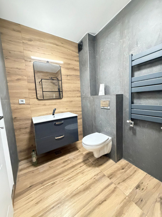 Apartament finisat, 3 camere, 56 mp, zona Eroilor