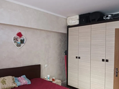 Apartament de vanzare 2 camere,Zona Floresti 