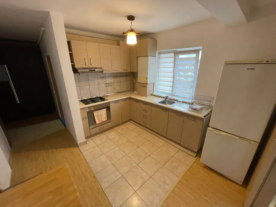 Apartament de vanzare 1 camera,Zona Floresti 