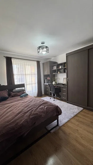Apartament 2 camere decomandat, 57mp, etaj 1, zona Primariei Floresti
