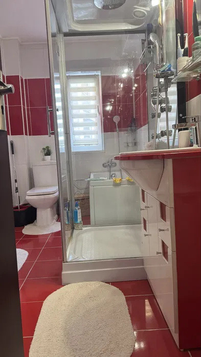 Apartament 2 camere decomandat, 57mp, etaj 1, zona Primariei Floresti