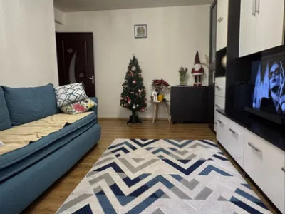 Apartament 2 camere decomandat, 57mp, etaj 1, zona Primariei Floresti