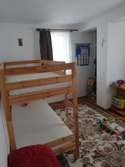 Apartament 3 camere, 64mp, balcon, langa Vivo