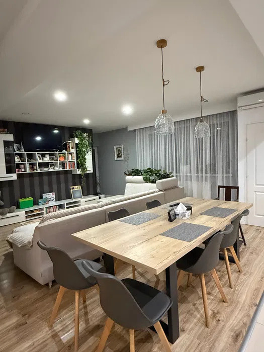 Apartament 3 camere de 84 mp , zona : Floresti Eroilor 