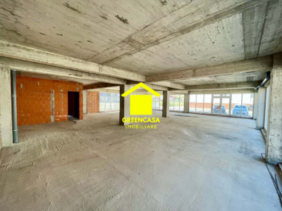Spatiu comercial, 223 mp, semifinisat, zona Cetatii, Floresti