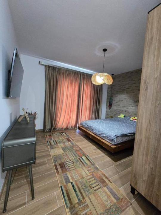 Vilă superbă, 328mp utili, D+P+E, garaj, piscină, SPA, fitness