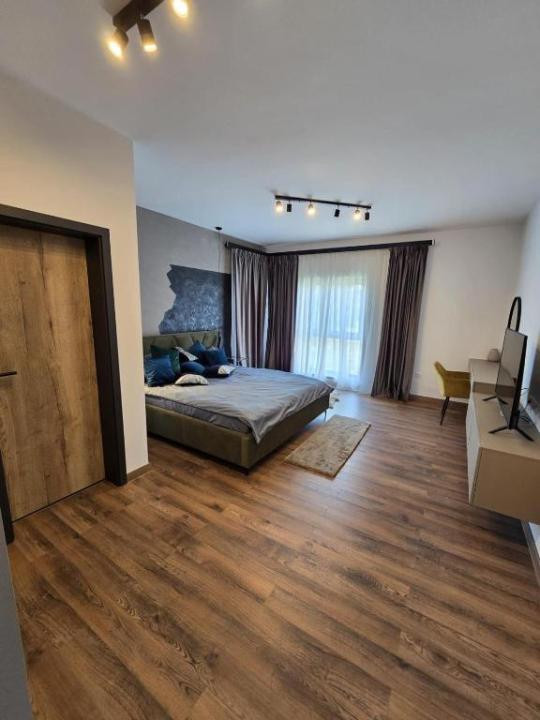 Vilă superbă, 328mp utili, D+P+E, garaj, piscină, SPA, fitness